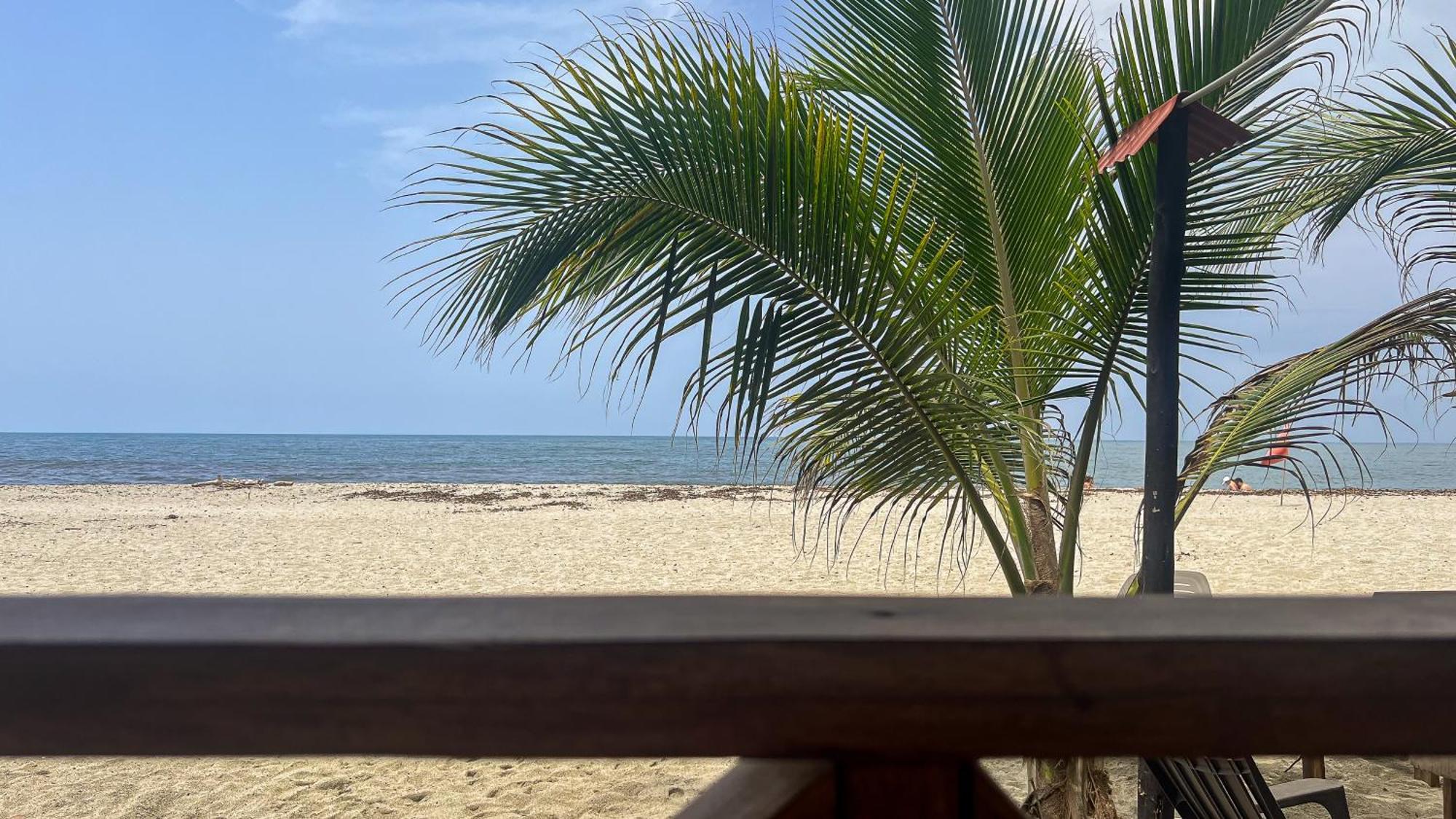 Hostal Mocambo Beach Guachaca Zewnętrze zdjęcie
