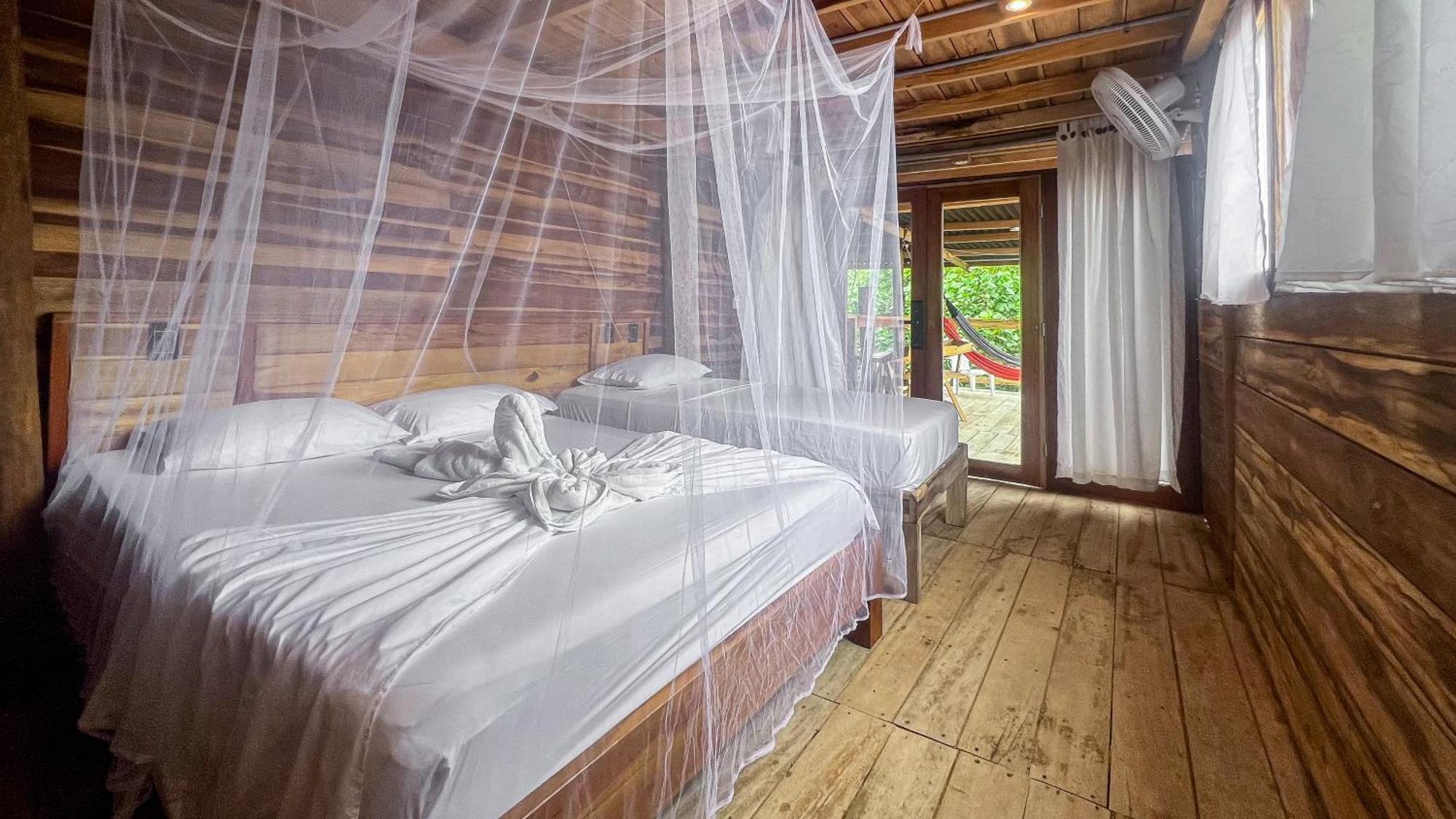 Hostal Mocambo Beach Guachaca Zewnętrze zdjęcie